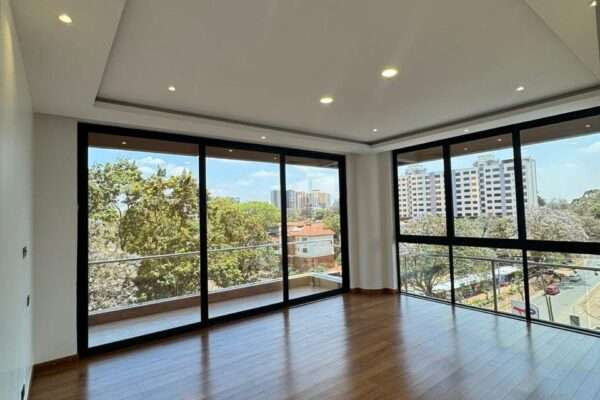 Luxe 4 Bedroom All ensuite Apartment at Spring Valley
