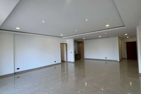 Luxe 4 Bedroom All ensuite Apartment at Spring Valley