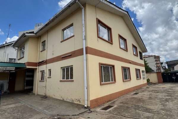 HOUSE FOR SALE IN NAIROBI WEST | PRIME 0.15-ACRE FAMILY HOME WITH REDEVELOPMENT POTENTIAL