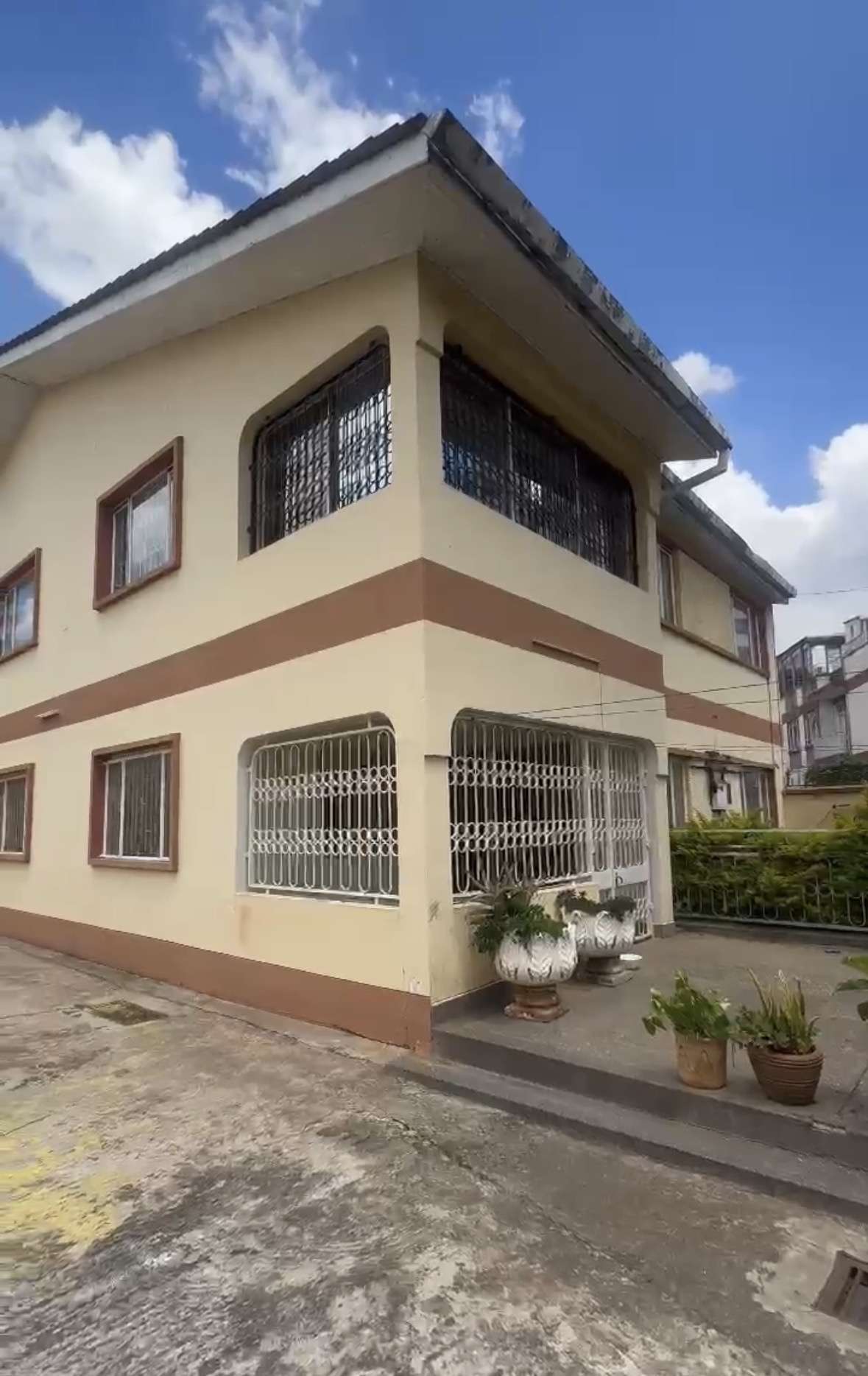 HOUSE FOR SALE IN NAIROBI WEST | PRIME 0.15-ACRE FAMILY HOME WITH REDEVELOPMENT POTENTIAL