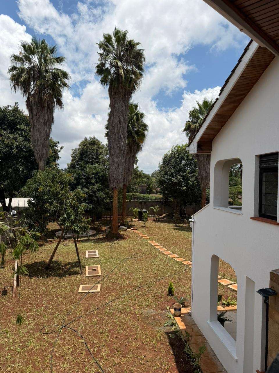 LUXURY 5 BEDROOM HOUSE FOR SALE IN RUNDA – BAOBAB CLOSE