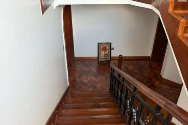 LUXURY 5 BEDROOM HOUSE FOR SALE IN RUNDA – BAOBAB CLOSE