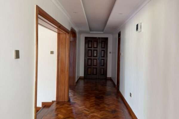 LUXURY 5 BEDROOM HOUSE FOR SALE IN RUNDA – BAOBAB CLOSE