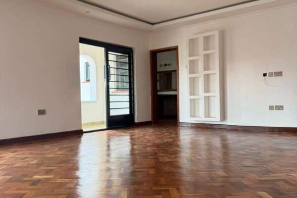 LUXURY 5 BEDROOM HOUSE FOR SALE IN RUNDA – BAOBAB CLOSE