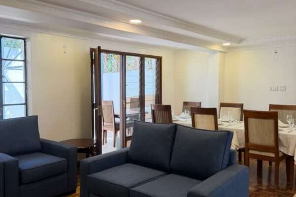 6 BEDROOM TOWNHOUSE FOR SALE IN LANGATA | PRIME INVESTMENT PROPERTY WITH SEPARATE 1-BEDROOM GUEST WING