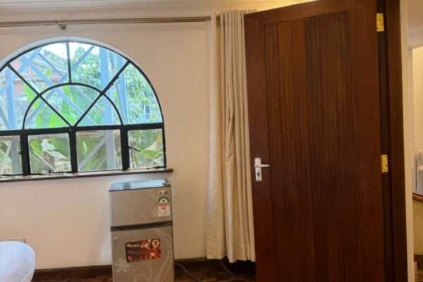 6 BEDROOM TOWNHOUSE FOR SALE IN LANGATA | PRIME INVESTMENT PROPERTY WITH SEPARATE 1-BEDROOM GUEST WING