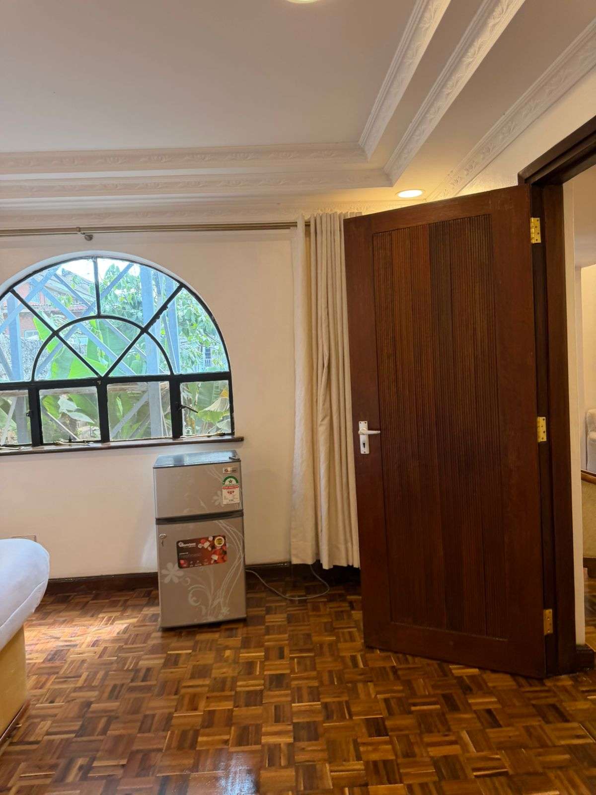 6 BEDROOM TOWNHOUSE FOR SALE IN LANGATA | PRIME INVESTMENT PROPERTY WITH SEPARATE 1-BEDROOM GUEST WING