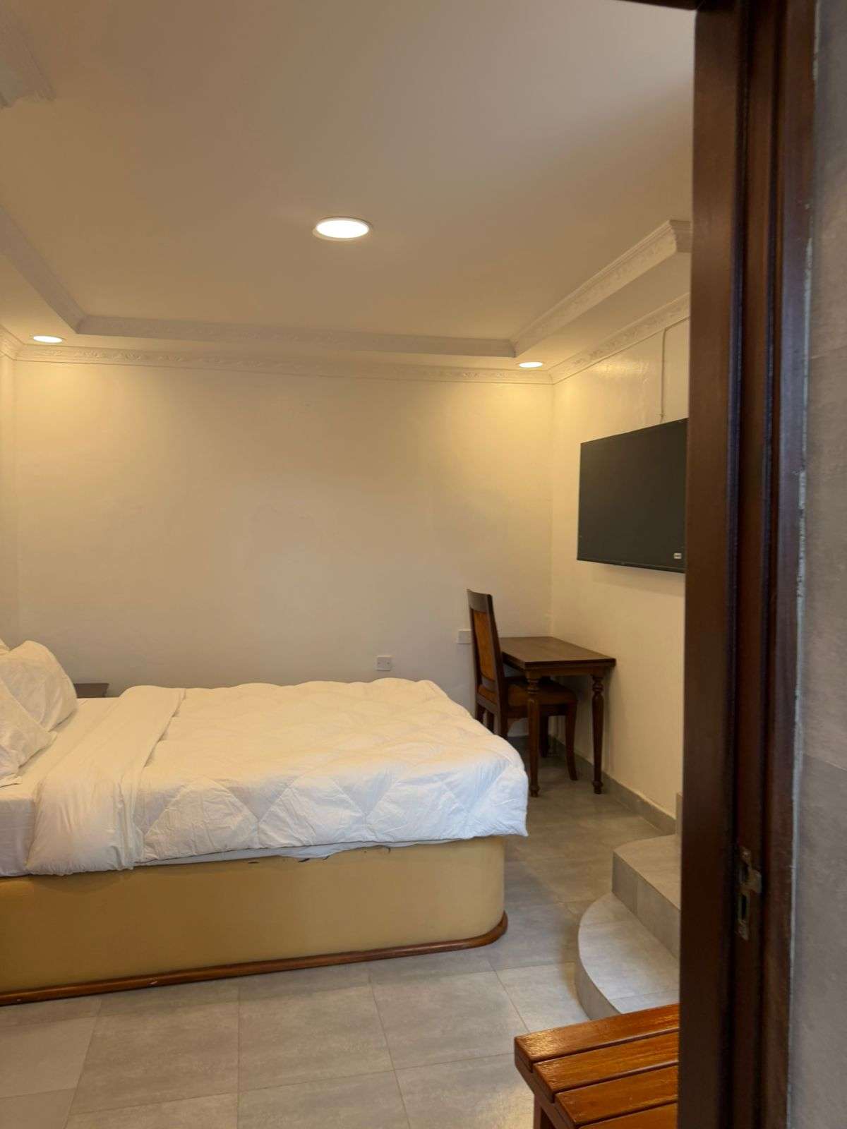 6 BEDROOM TOWNHOUSE FOR SALE IN LANGATA | PRIME INVESTMENT PROPERTY WITH SEPARATE 1-BEDROOM GUEST WING